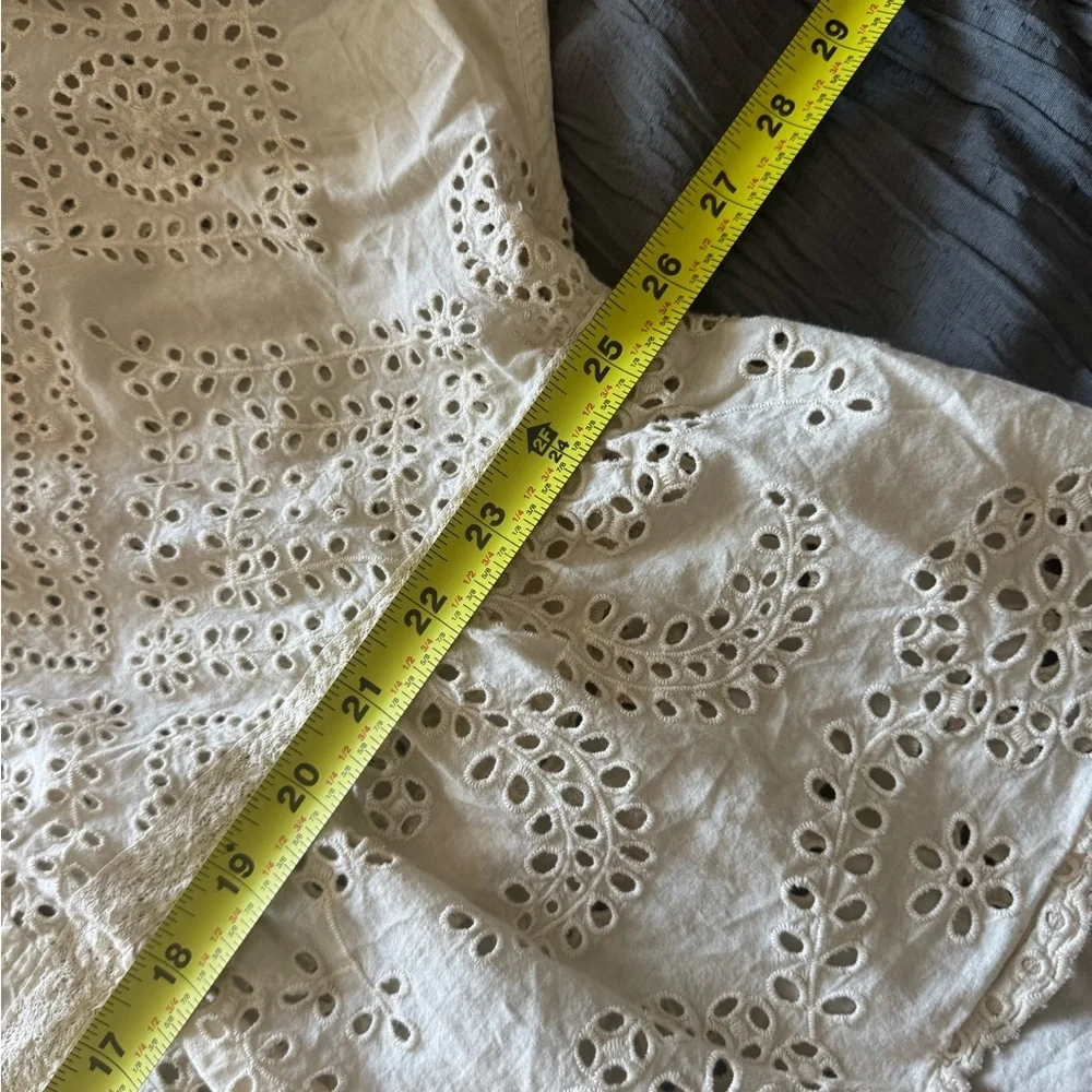 Magnolia Pearl Eyelit Selah Blouse NWOT - Picture 15 of 16